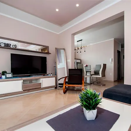 Ella Apartament